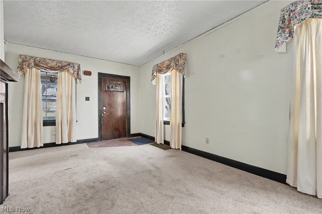 495 Whitney Avenue Akron OH 44306