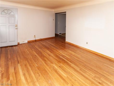 4526 W 154th Street Cleveland OH 44135