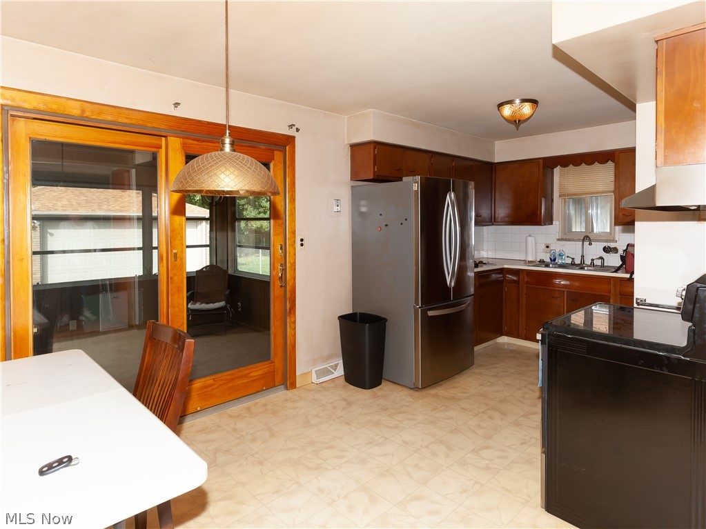 4526 W 154th Street Cleveland OH 44135