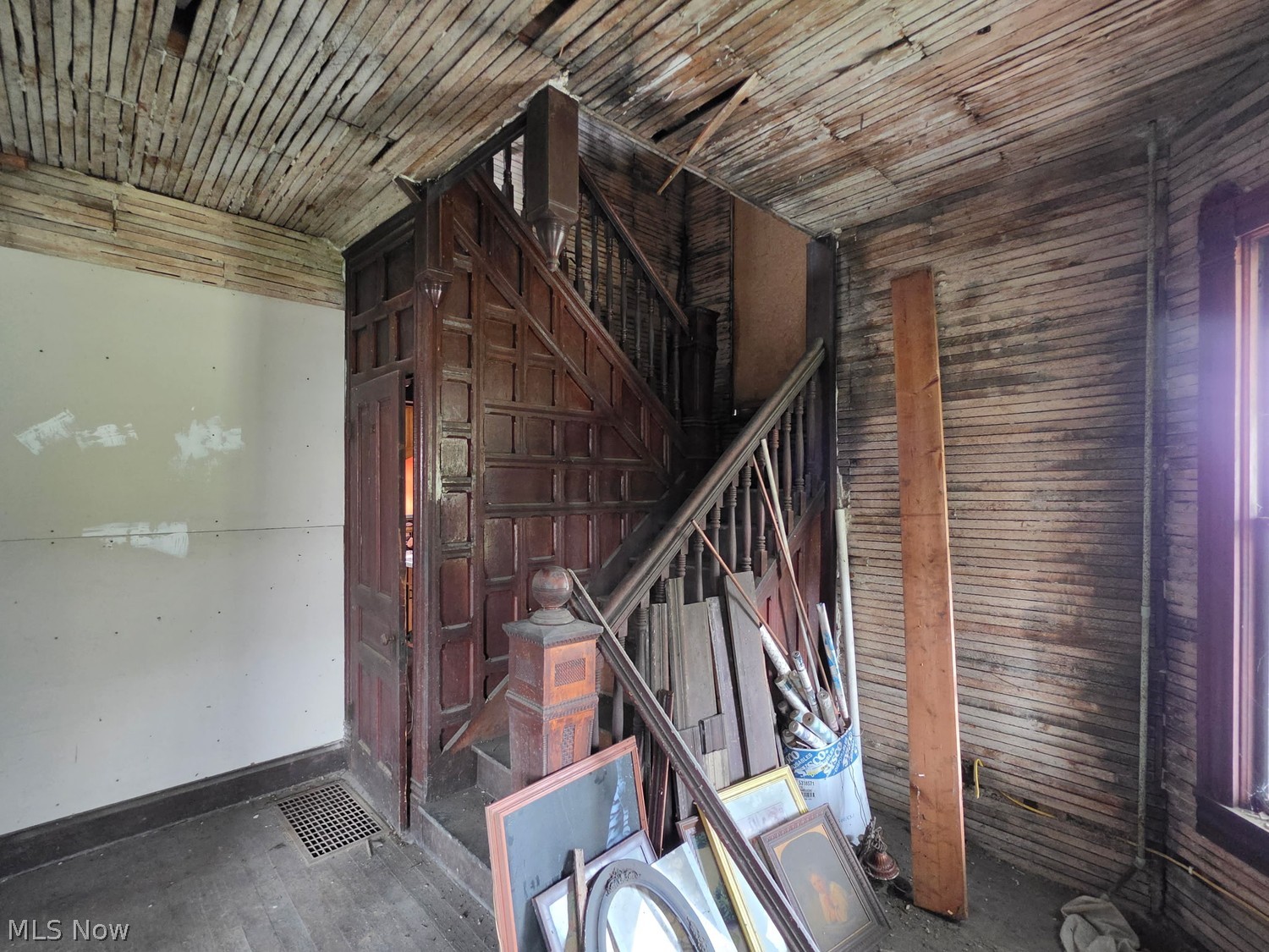 208 E College Street Scio OH 43988