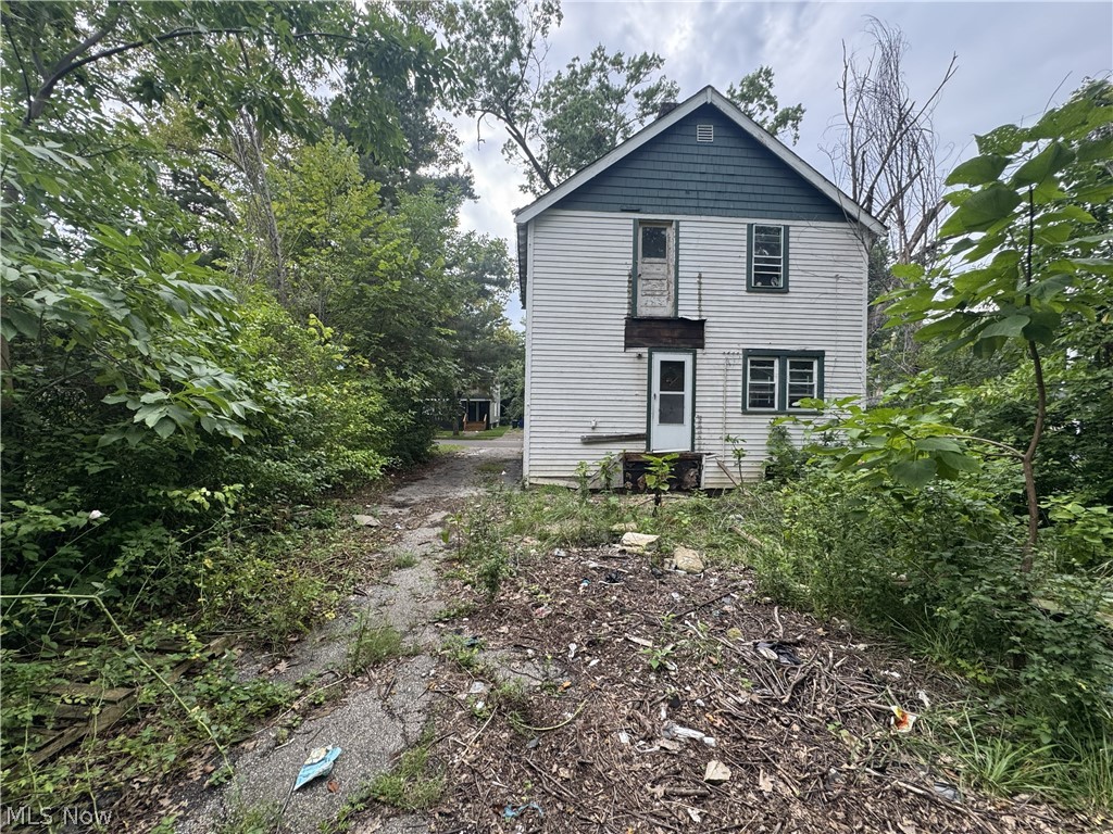 905 E 143rd Street Cleveland OH 44110