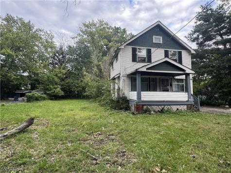 905 E 143rd Street Cleveland OH 44110