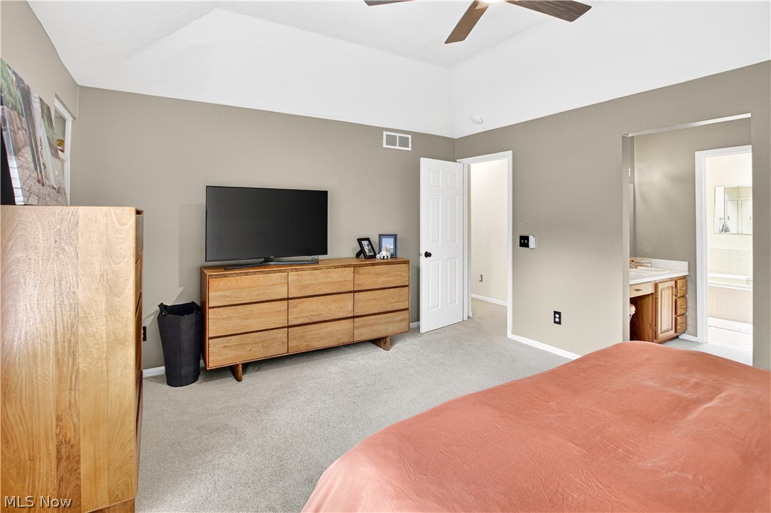 9103 Lake In The Woods Trail Chagrin Falls OH 44023