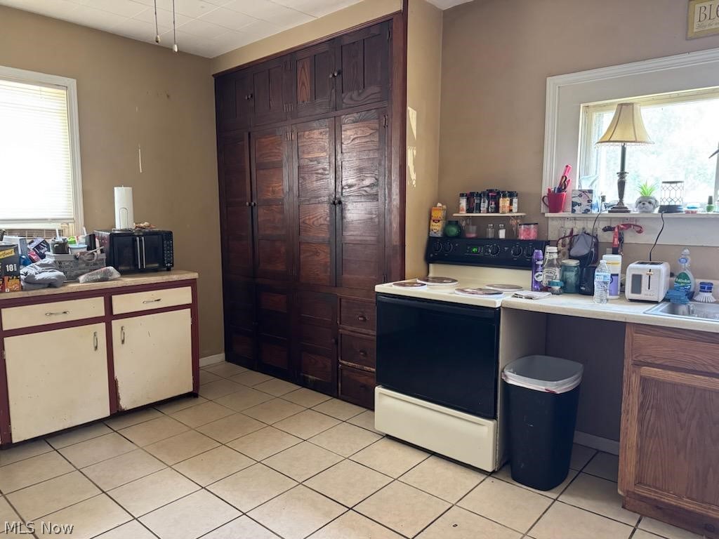 203 Lincoln Avenue Tuscarawas OH 44622