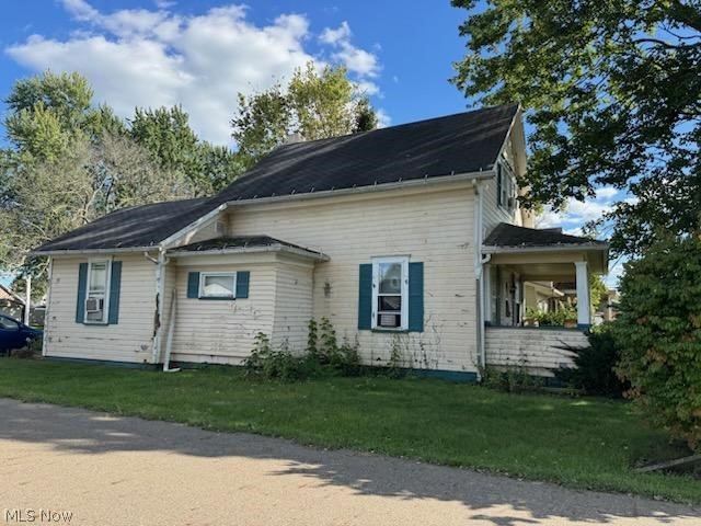 203 Lincoln Avenue Tuscarawas OH 44622