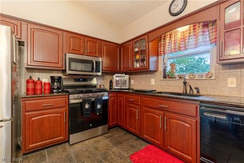 17669 Edwards Road Doylestown OH 44230