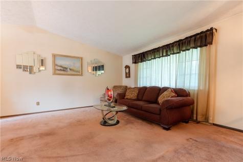 17669 Edwards Road Doylestown OH 44230