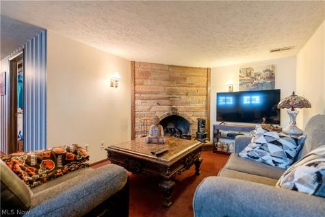 17669 Edwards Road Doylestown OH 44230