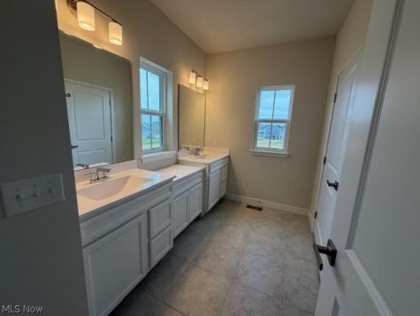 1443 Southbrook Circle NE Canton OH 44721