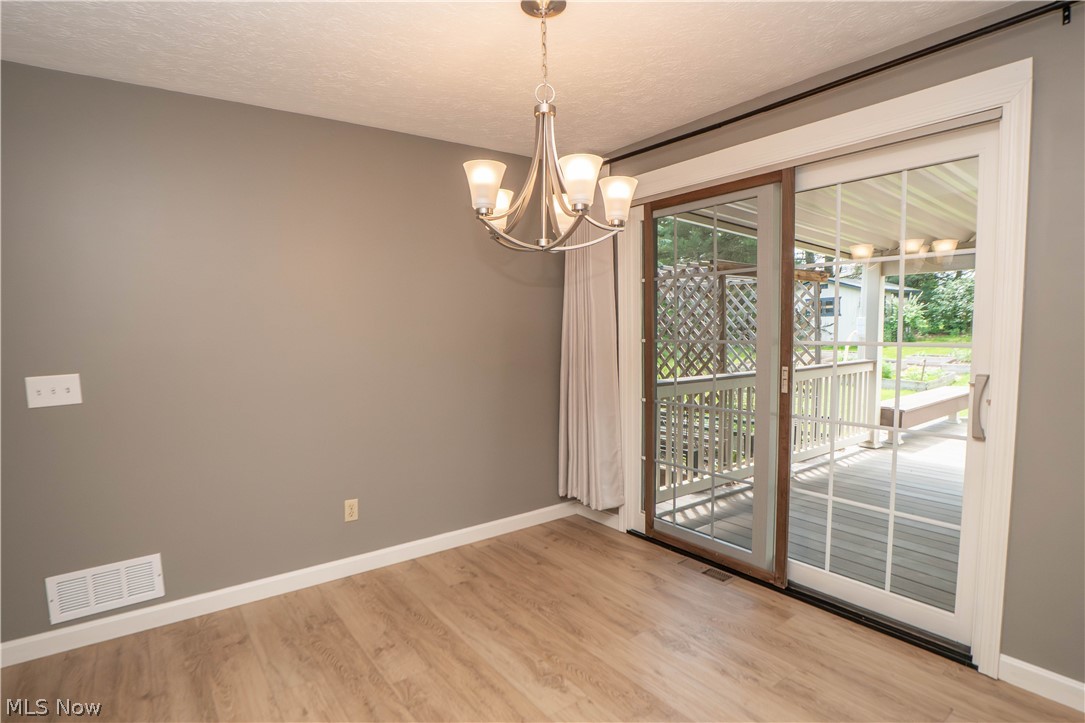 5251 Tanglewood Drive NE Louisville OH 44641