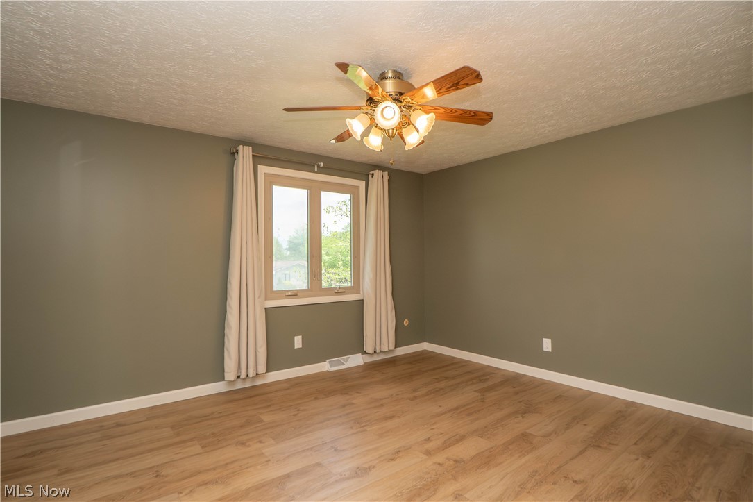 5251 Tanglewood Drive NE Louisville OH 44641