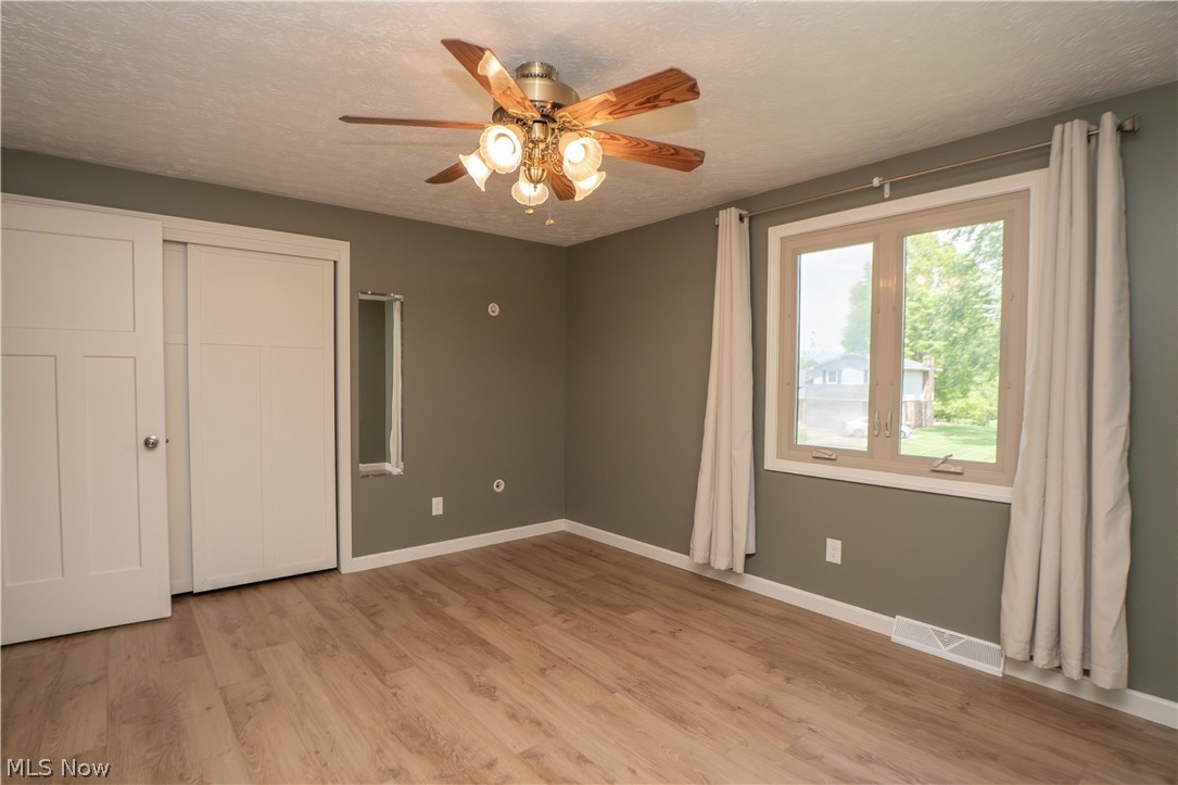 5251 Tanglewood Drive NE Louisville OH 44641