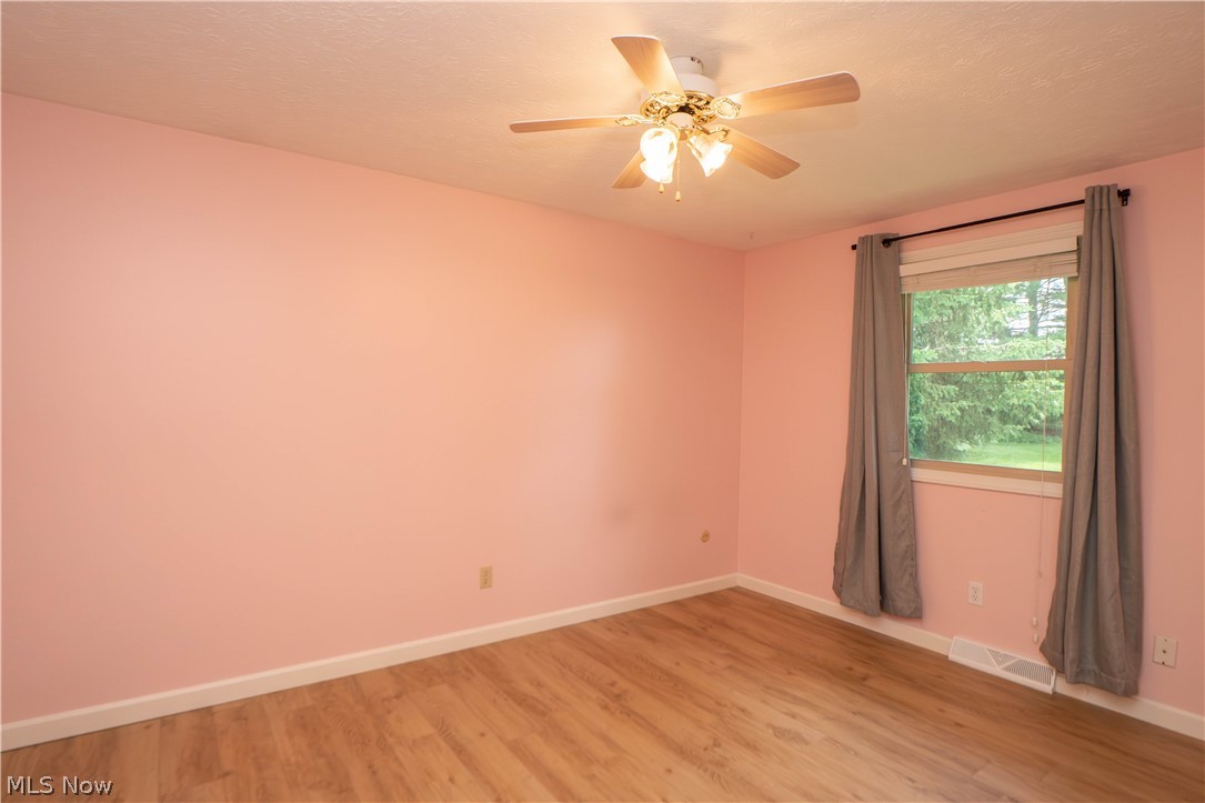 5251 Tanglewood Drive NE Louisville OH 44641