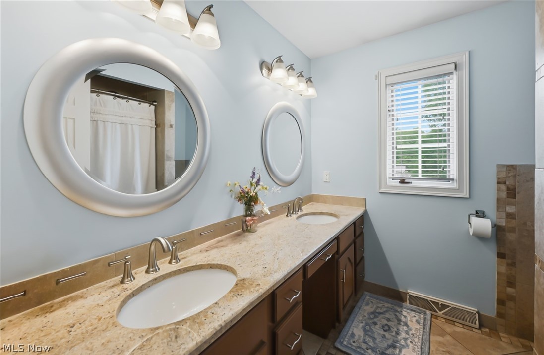 3782 Sperone Drive Canfield OH 44406