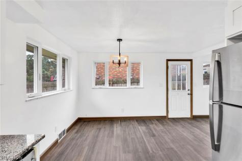 156 Greenwich Avenue Steubenville OH 43952
