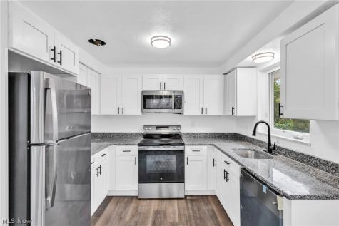 156 Greenwich Avenue Steubenville OH 43952