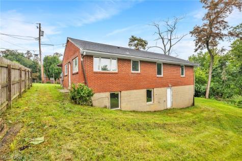 156 Greenwich Avenue Steubenville OH 43952