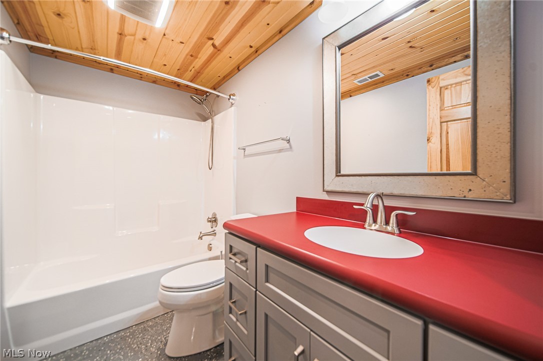 4848 Township Road 305 Millersburg OH 44654