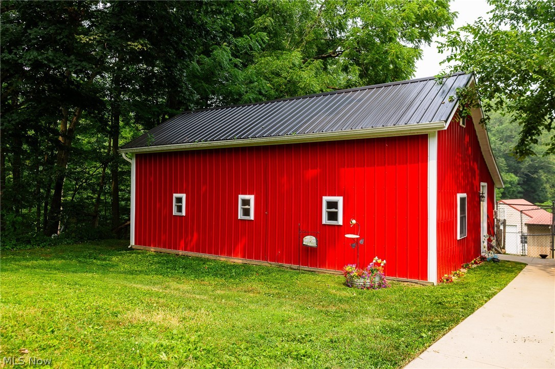 4848 Township Road 305 Millersburg OH 44654