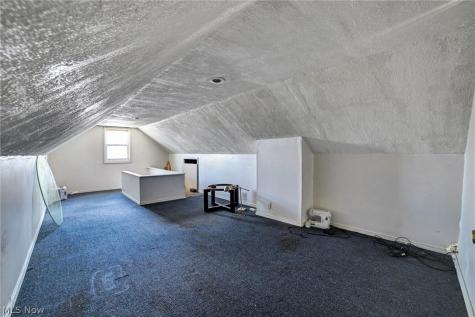 7615 Kenilworth Avenue Parma OH 44129