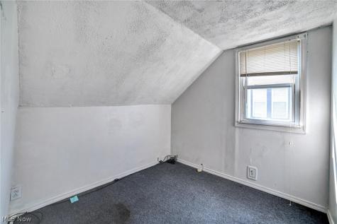 7615 Kenilworth Avenue Parma OH 44129