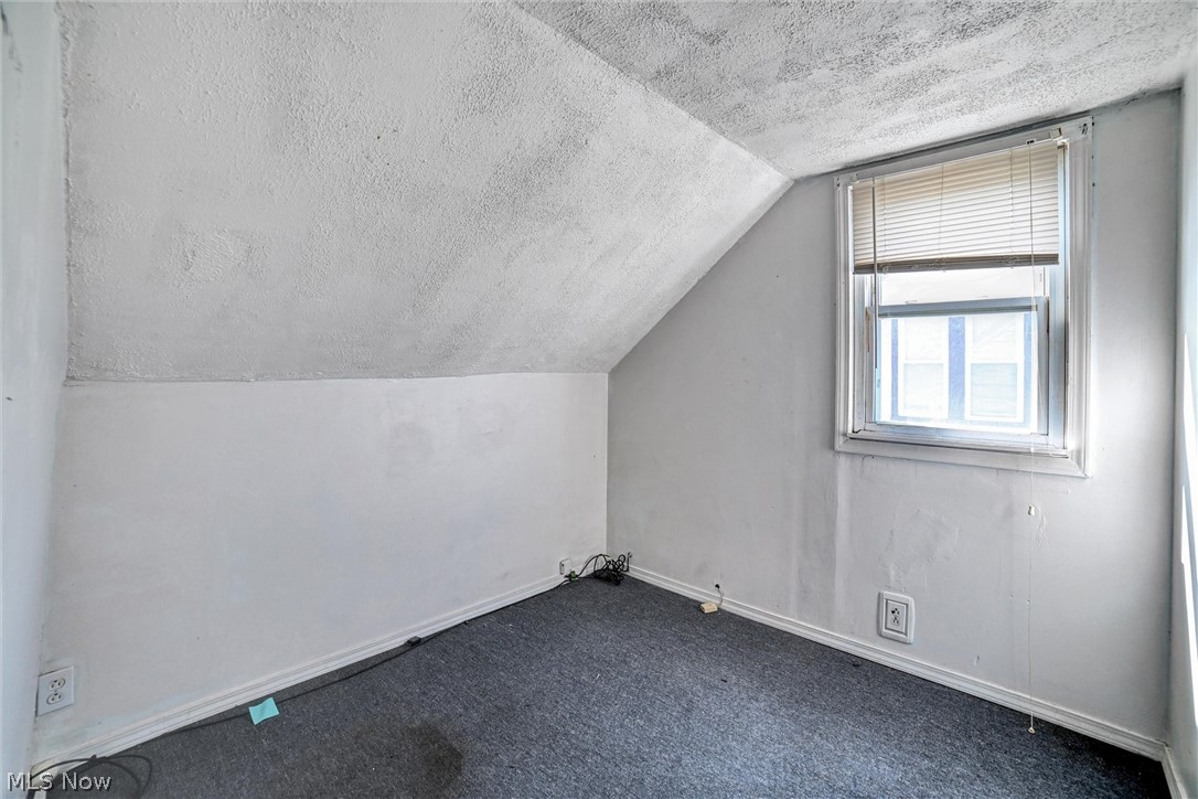 7615 Kenilworth Avenue Parma OH 44129