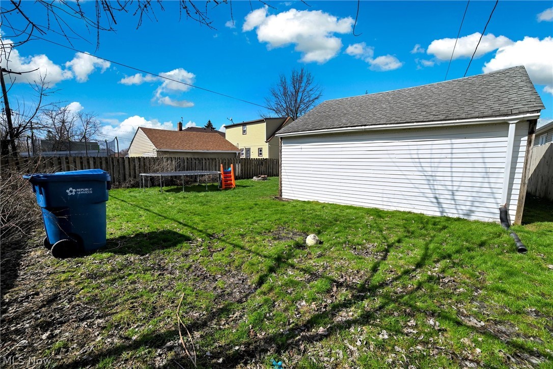 7615 Kenilworth Avenue Parma OH 44129