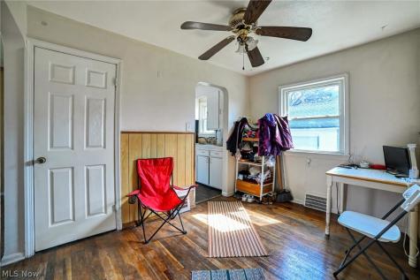 7615 Kenilworth Avenue Parma OH 44129