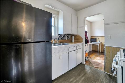 7615 Kenilworth Avenue Parma OH 44129