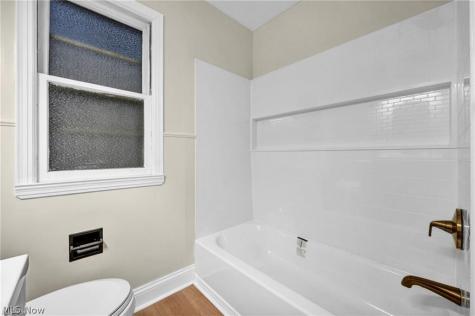 20801 Morris Avenue Euclid OH 44123