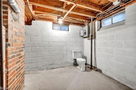 20801 Morris Avenue Euclid OH 44123