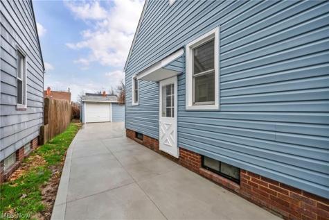 20801 Morris Avenue Euclid OH 44123