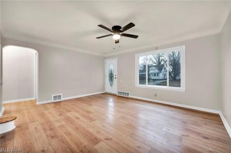 20801 Morris Avenue Euclid OH 44123