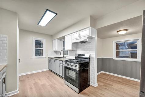 20801 Morris Avenue Euclid OH 44123