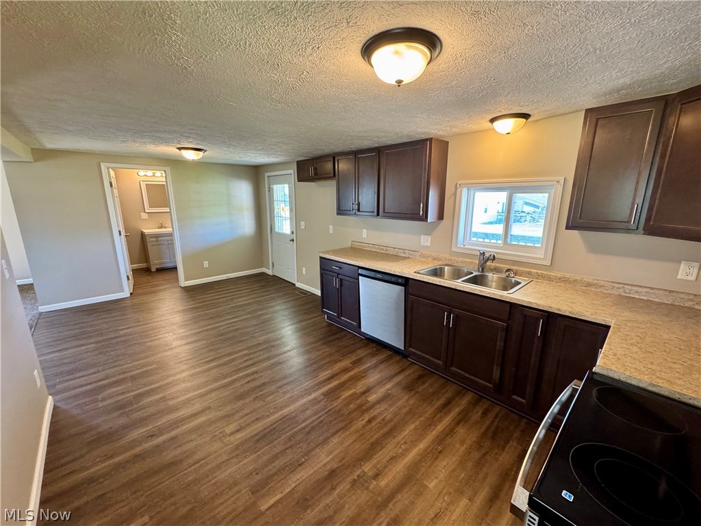 308 N Chestnut Street N Gnadenhutten OH 44629