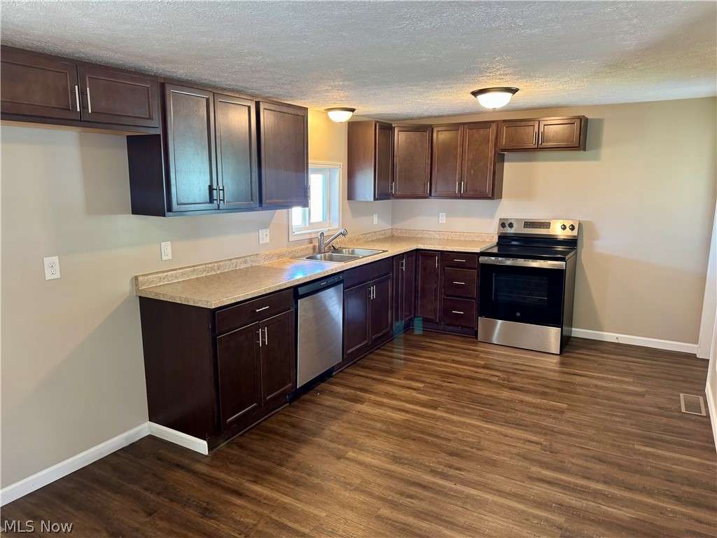 308 N Chestnut Street N Gnadenhutten OH 44629