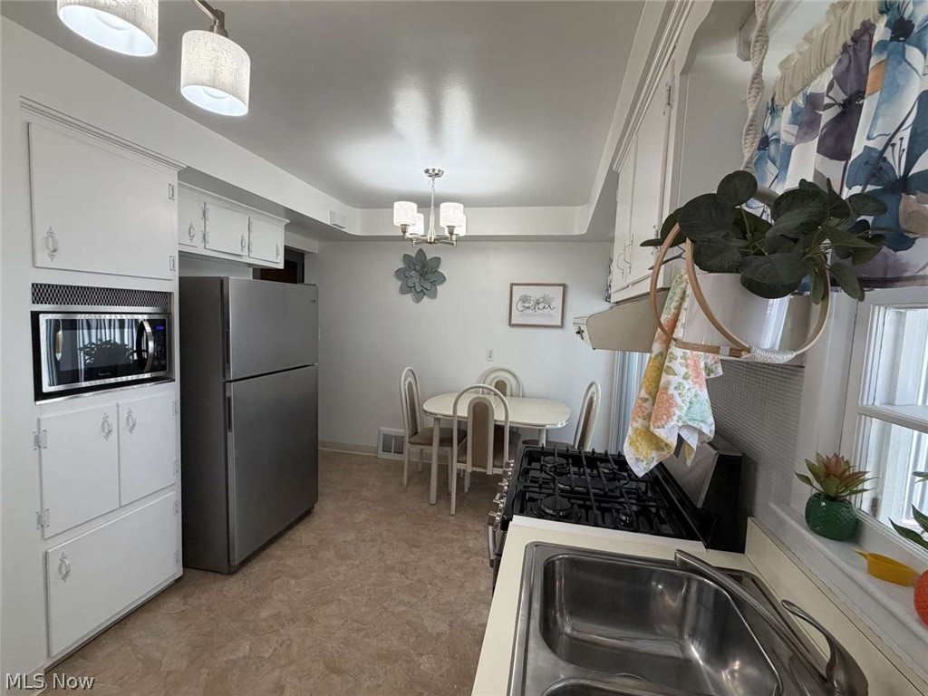 3846 E 365th Street Willoughby OH 44094
