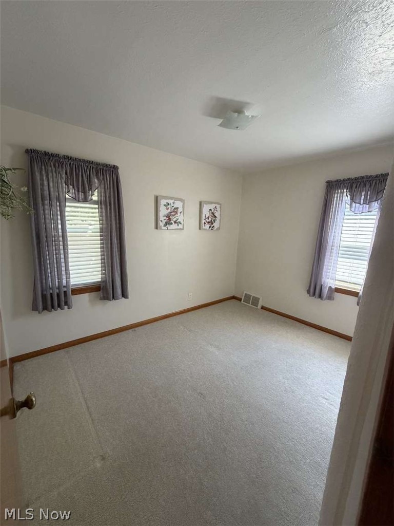 3846 E 365th Street Willoughby OH 44094