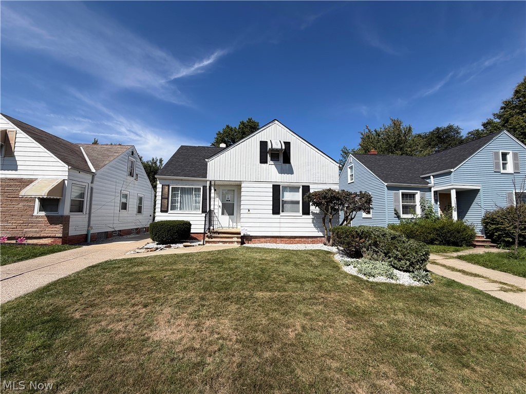 12421 Willard Avenue Garfield Heights OH 44125