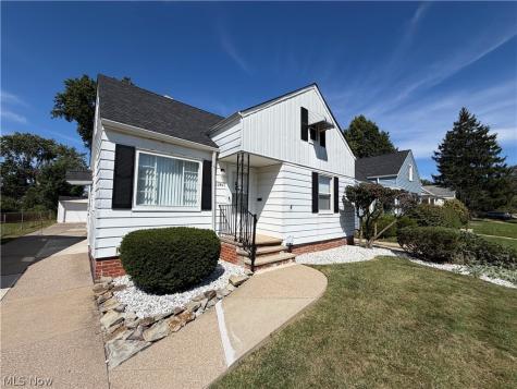 12421 Willard Avenue Garfield Heights OH 44125