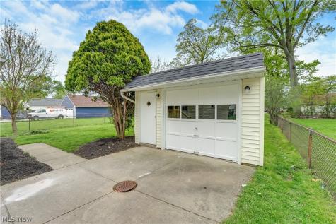 29050 Edgewood Drive Willowick OH 44095