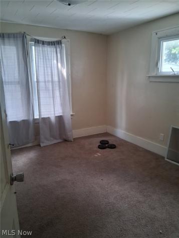 106 Shaker Drive Akron OH 44305