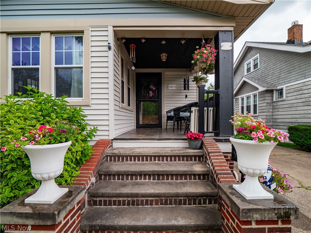 16610 Ernest Avenue Cleveland OH 44111