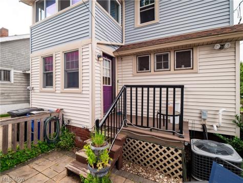 16610 Ernest Avenue Cleveland OH 44111