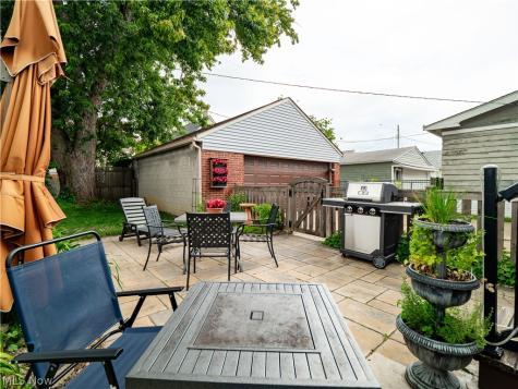 16610 Ernest Avenue Cleveland OH 44111
