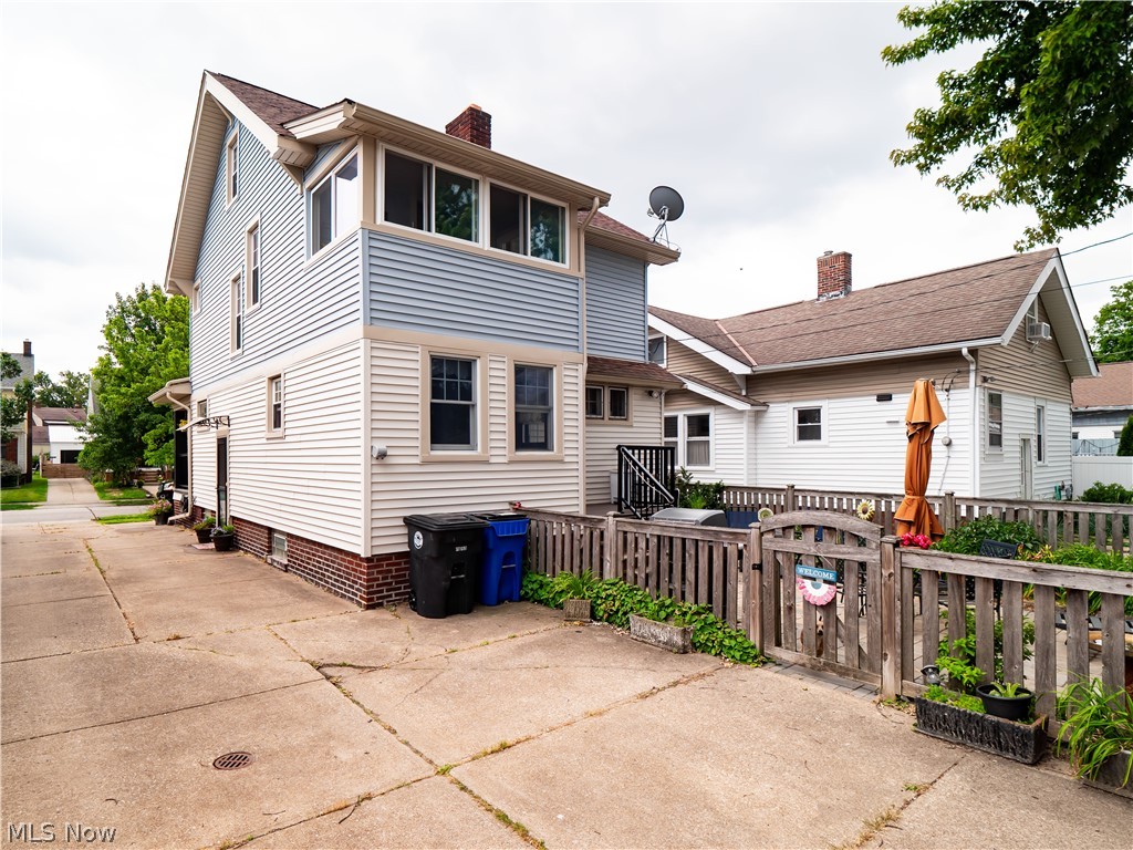 16610 Ernest Avenue Cleveland OH 44111