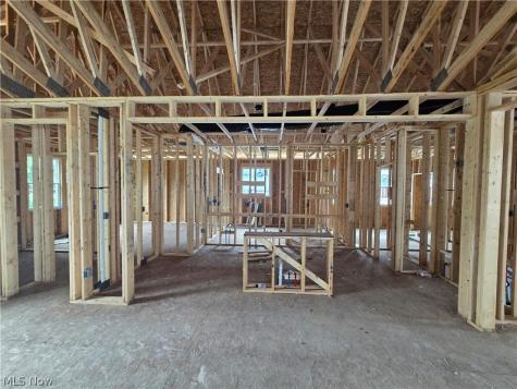 318 Delta Way Elyria OH 44035