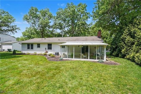 1403 Whippoorwill Trail Stow OH 44224