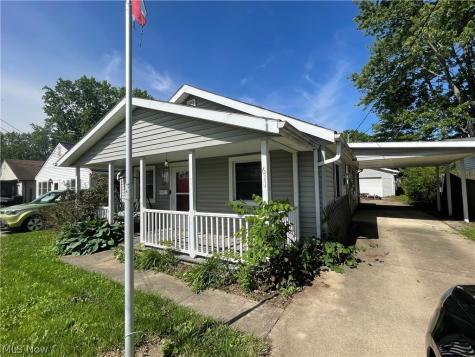 611 S Logan Street Elyria OH 44035