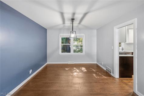 23660 Cedar Road Beachwood OH 44122